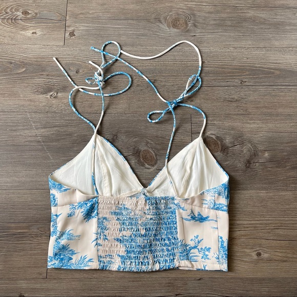 UO Lilly Satin Tie Shoulder Top - Picture 5 of 6